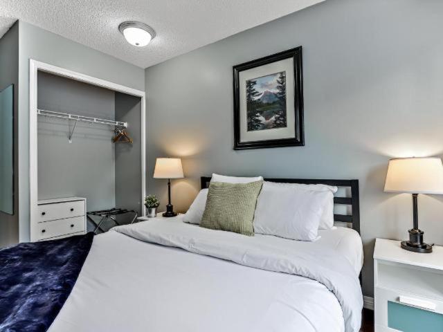 New! Cozy Rocky Mountain Chalet Managed By Little Sister Getaways Canmore Exterior foto